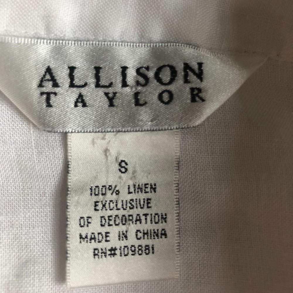 Allison Taylor Monogramed Linen Blouse "M" - Picture 5 of 5